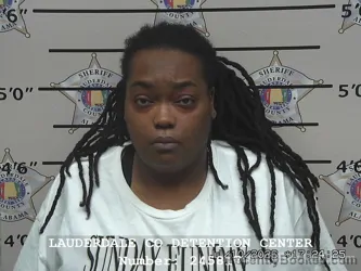 Mugshot of KENSHAILA SHAMMERICA DAVIS booked in Lauderdale County, Alabama on July 10, 2026