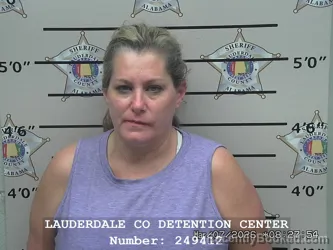 Mugshot of KAREN DYAN HOLT