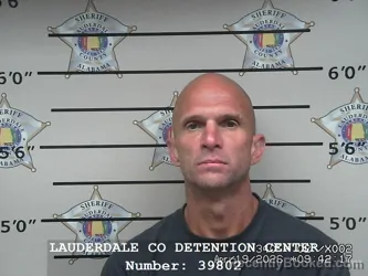 Mugshot of DANIEL LEE HOWARD booked in Lauderdale County, Alabama on April 19, 2026