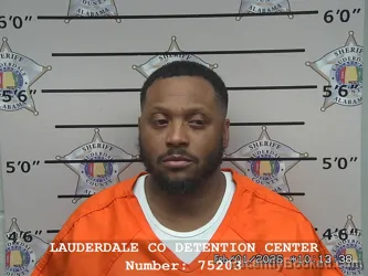 Mugshot of LAQUINCE CLAY JOHNSON