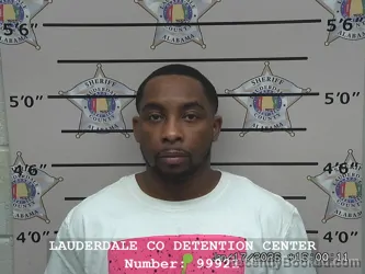 Mugshot of WILLIE LEE COWAN