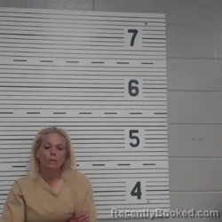 Mugshot of AMANDA NICOLE BUTLER booked in Lawrence County, Alabama on April 21, 2026