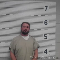 Mugshot of DUSTIN BLAKE BRACKIN