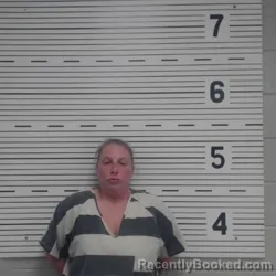 Mugshot of JENNIFER LYNN BROOKS booked in Lawrence County, Alabama on May 6, 2026