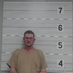 Mugshot of BLAKE HENRY HOKETT