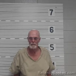 Mugshot of JOHNNY CHARLES JR MCCULLOCH booked in Lawrence County, Alabama on April 21, 2026