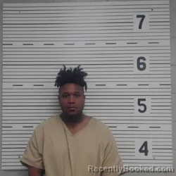 Mugshot of MAUREZ MAQUAN MORRIS booked in Lawrence County, Alabama on May 2, 2026