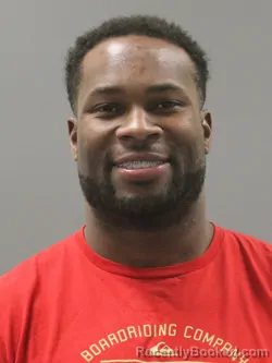 Mugshot of DARIAN JESHAIAH SIMMONS