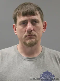 Mugshot of PRESTON CODY WALLACE