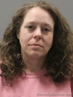 Mugshot of LYNSEY ANN LESLIE