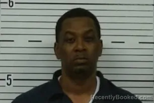 Mugshot of DWAYNE MURPHY