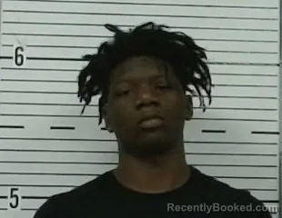Mugshot of JA'RODERICK WOODS