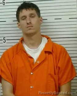 Mugshot of MARTIN HORD