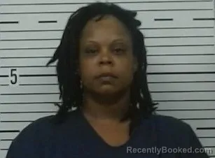 Mugshot of LATRASHA HOLMES
