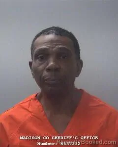 Mugshot of JOE R PICKETT