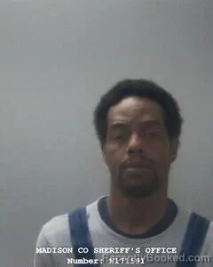 Mugshot of CEDRIC T BRIGGS