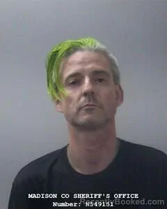 Mugshot of LESLIE W ROBERTS