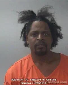 Mugshot of DEWAYNE E MCCRARY