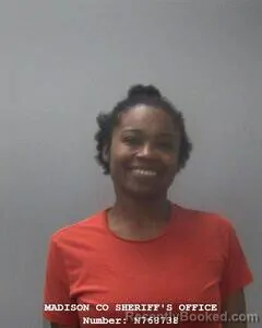 Mugshot of SHEKIRA M HOLLOWAY