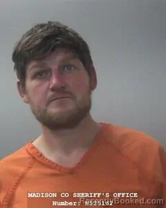 Mugshot of KYLE E HAMILTON