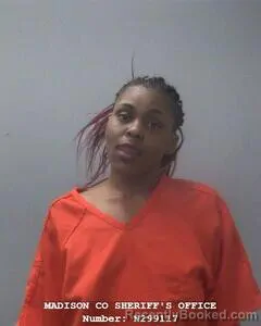 Mugshot of EMERALD B ROBINSON