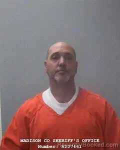 Mugshot of DANIEL P LEETH