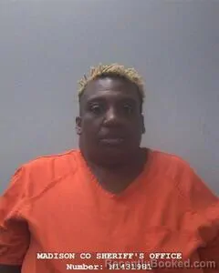 Mugshot of ANGELA S LITTLE