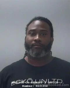 Mugshot of DALANDUS R KNOX