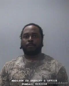 Mugshot of DERRAN E LARGIE