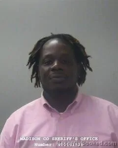 Mugshot of LADAVEON R BLAND booked in Madison County, Alabama on June 10, 2026