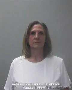 Mugshot of JERDA L SMITH booked in Madison County, Alabama on June 25, 2026