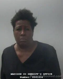 Mugshot of Datris Echols