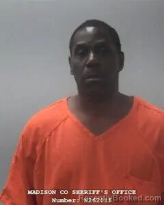 Mugshot of DERON L ROBERTS