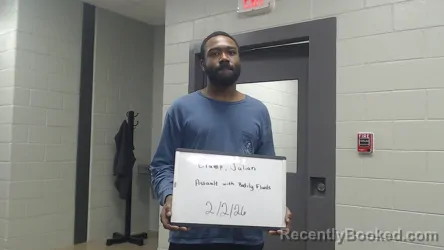 Mugshot of JULIAN J CRUMP