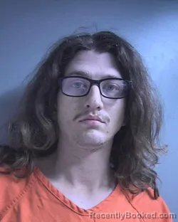 Mugshot of GEM LEWIS THRASHER