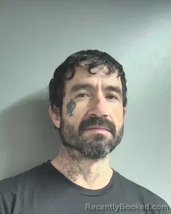 Mugshot of Aaron Matthew Beard