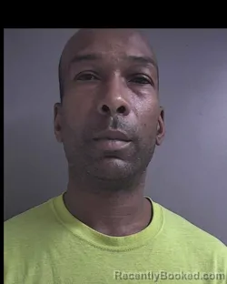 Mugshot of FRANCO FITZGERALD AVERY