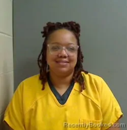 Mugshot of ROSEFFANIE TASHAURA DAILEY