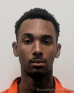 Mugshot of IZIAH MARQUISE GILES