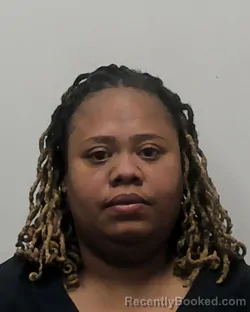 Mugshot of LUCRETIA LASHAE TIMMONS
