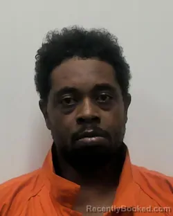 Mugshot of STEVEN LAMAR THOMAS