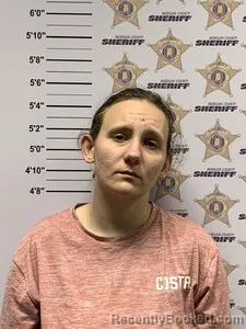 Mugshot of CHLOE MARIE TERRIE KENT booked in Morgan County, Alabama on March 20, 2026