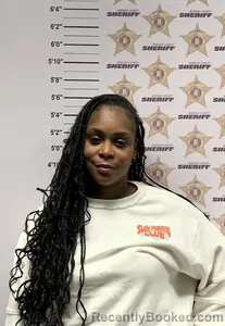 Mugshot of SHARLISA JANEE LAWSON booked in Morgan County, Alabama on April 5, 2026