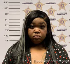 Mugshot of QUINISHA CARTER- ORR