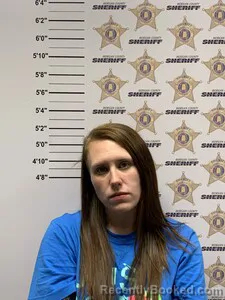 Mugshot of SAVANNAH JOYCE LEE LUSTER booked in Morgan County, Alabama on April 4, 2026