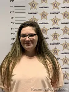 Mugshot of MANDI LYNN PRAYTOR