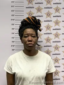 Mugshot of BEA ASHLEE CATTLING booked in Morgan County, Alabama on March 19, 2026