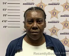 Mugshot of ANGELA SHALESTA BLACKMON booked in Morgan County, Alabama on March 31, 2026