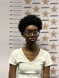 Mugshot of SHAVON RENEE MILLER booked in Morgan County, Alabama on May 26, 2026
