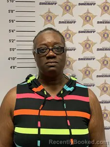 Mugshot of LASHANNA VASHA FAYONTA TAYLOR booked in Morgan County, Alabama on June 26, 2026